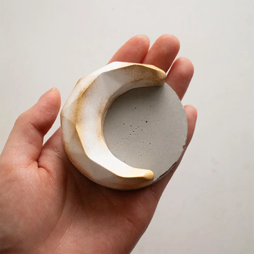 三日月のアロマストーン《michikake moon stone》 Gold moon